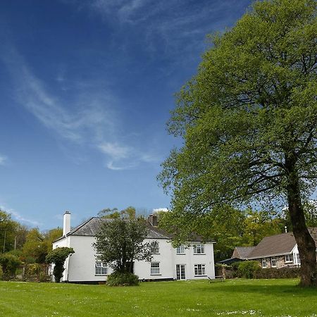 Leworthy Farmhouse Bed And Breakfast Holsworthy Εξωτερικό φωτογραφία